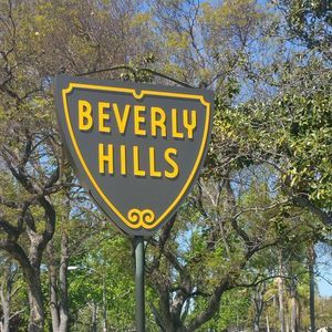 Meet your Posher, Love